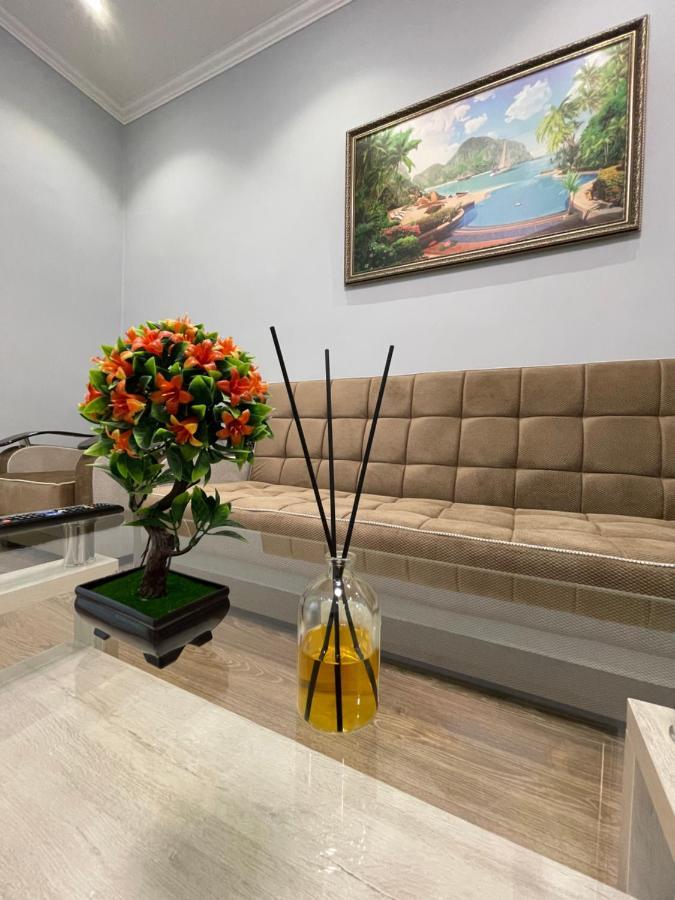 Amir Temur Apartment In Center After Renovation Tasken Kültér fotó